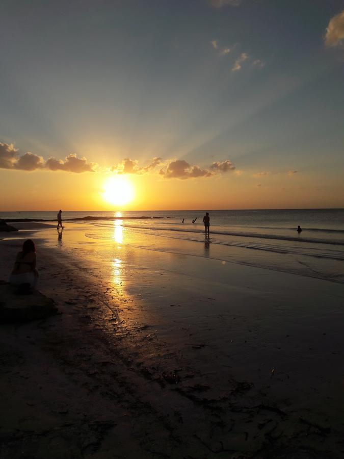 Hostel La Isla Holbox ภายนอก รูปภาพ