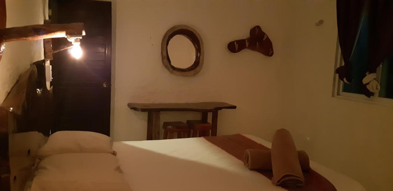 Hostel La Isla Holbox ภายนอก รูปภาพ